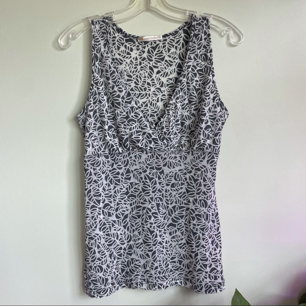 patterned yoga top